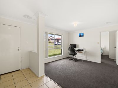 3 Wareena Crescent, Glenvale