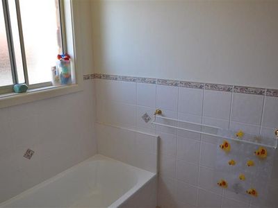 5 Holloway St, Forbes