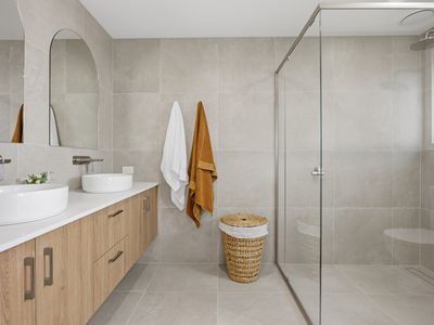 2 / 61 Stanley Street, Summerhill