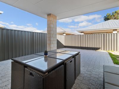 62 Lockhart Crescent, South Guildford