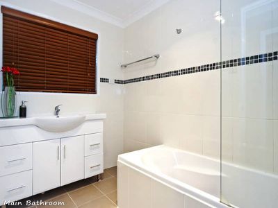 6 Rangeview Street, Rochedale South
