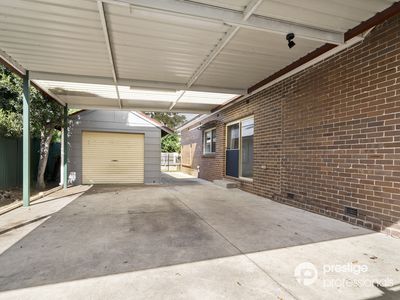 12 Moorebank Avenue, Moorebank