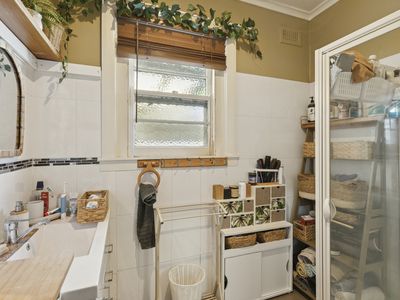 42 Anzac Ave, Seymour