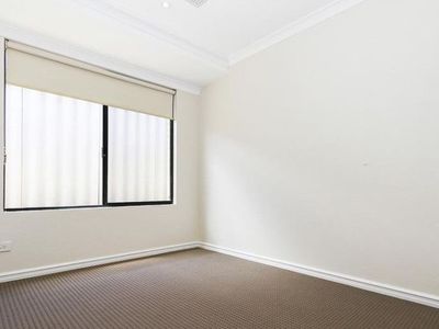 126 Kinross Drive, Kinross