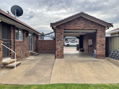 6 Adam Street, Tamworth