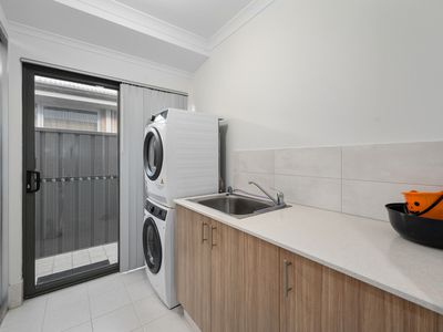 34 Hickman Drive, Piara Waters