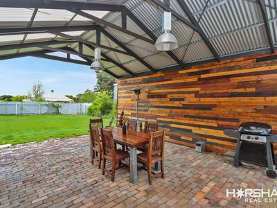 11 Tena Ave [Fully Furnished], Horsham