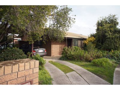 1 / 8 Robinson Street, Horsham