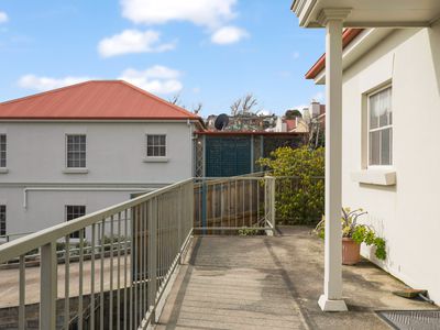 6 St John Court, Launceston