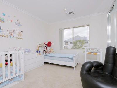 9 Cambridge Prom, Canning Vale
