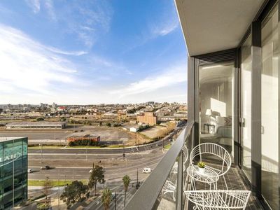 2210 / 8 MARMION PLACE, Docklands