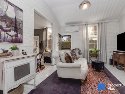 100 Railway Road, Elmore