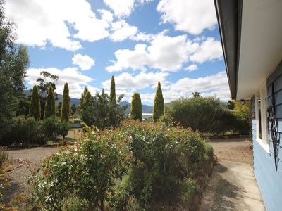 72 Mountain River Road, Grove