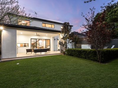 194 Kissing Point Road, Turramurra