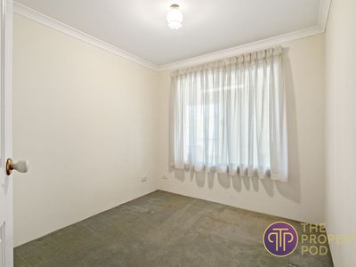 17 Adana Elbow, Kenwick