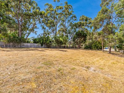 34 Cray Point Parade, Eggs And Bacon Bay