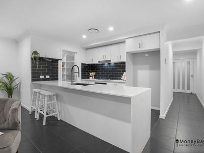 15 Normanby Way, Jimboomba
