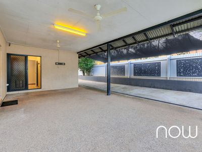 11 Inverway Circuit, Farrar