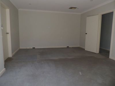 27 Halgania Way, Duncraig