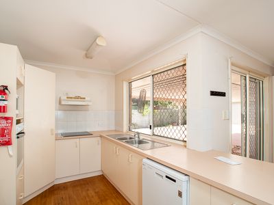 613 Boat Harbour Drive, Urangan