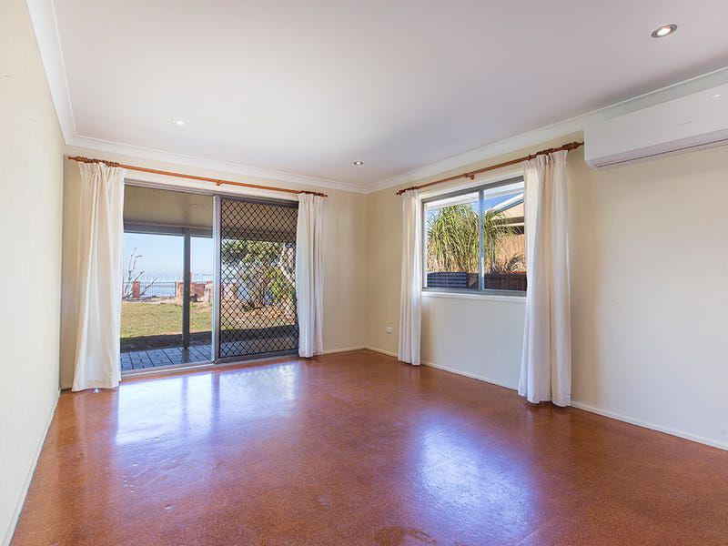 30 Bayside Drive, Beachmere