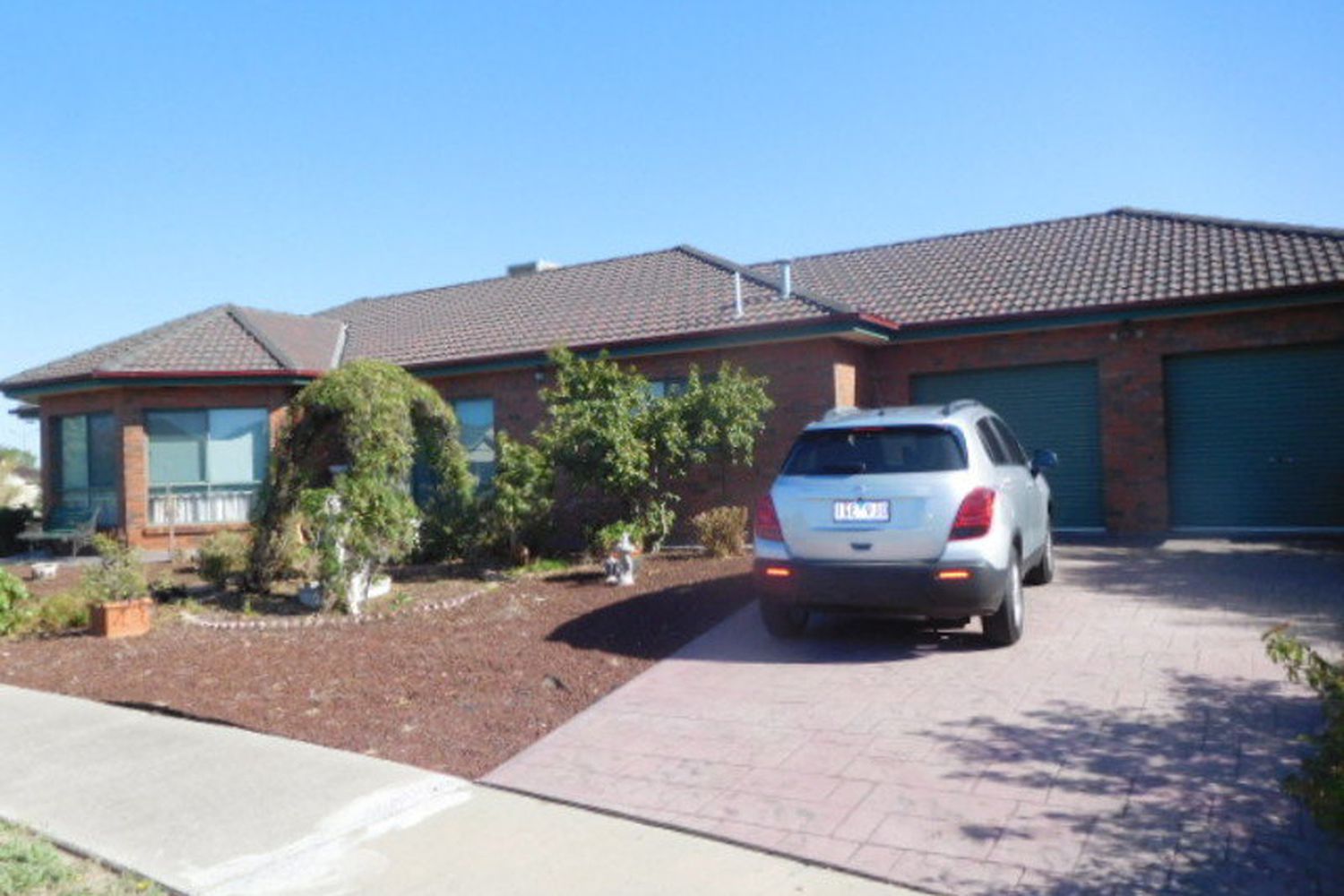 27 Citrus Avenue, Horsham