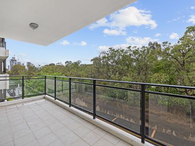 17 / 9 Bay Drive, Meadowbank