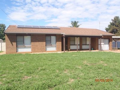 11 Mumford Crescent, Dubbo