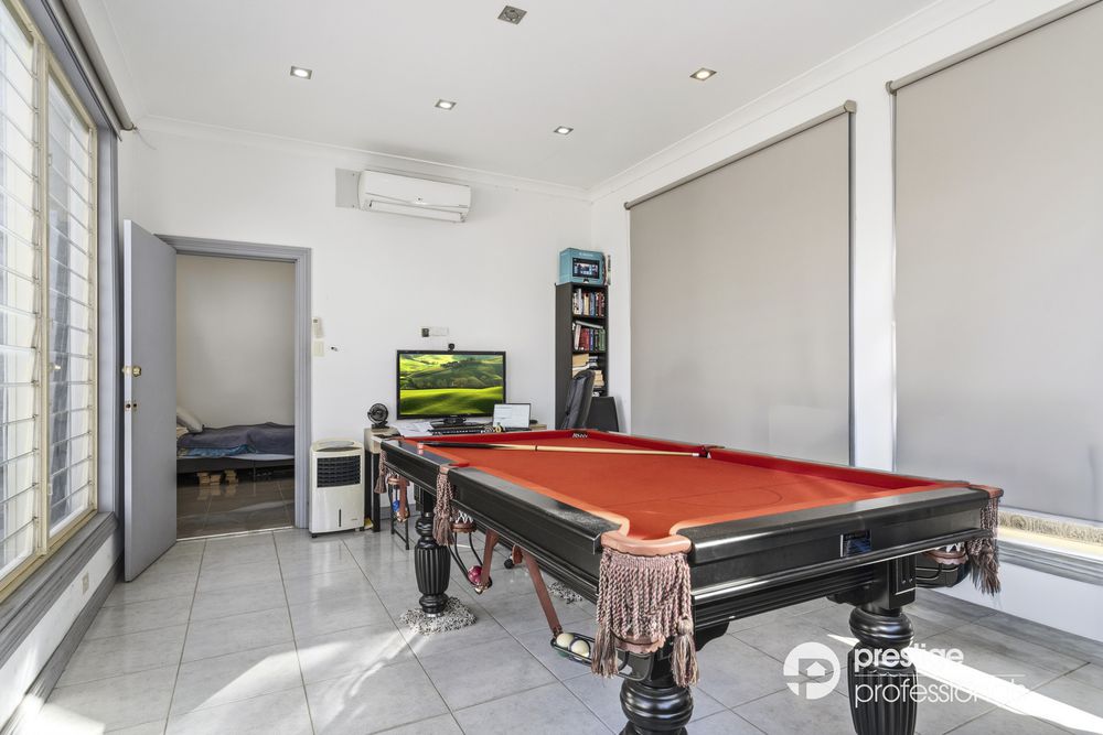 24 Governor Macquarie Drive, Chipping Norton