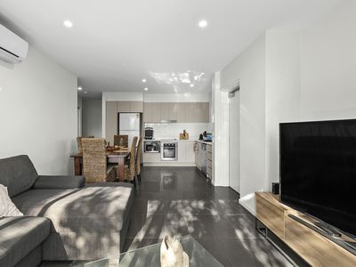 1 / 8 Wakefield Street, Alderley