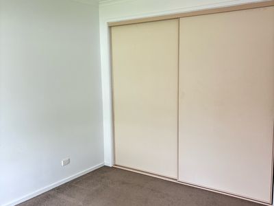 2 / 17 Osullivan Road, Seymour