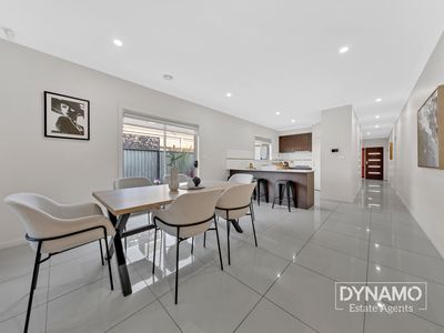 37 Viewside Crescent, Craigieburn