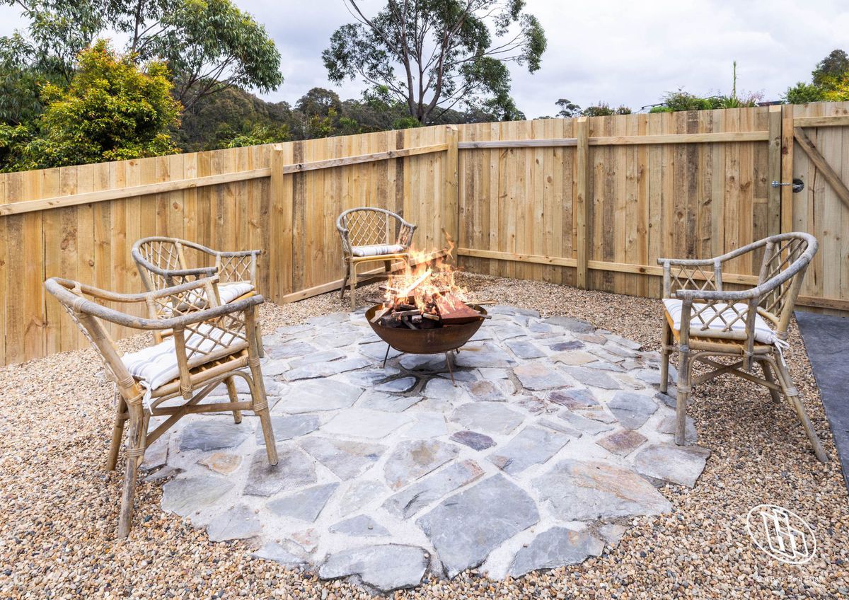 4 Yabbarra Drive, Dalmeny
