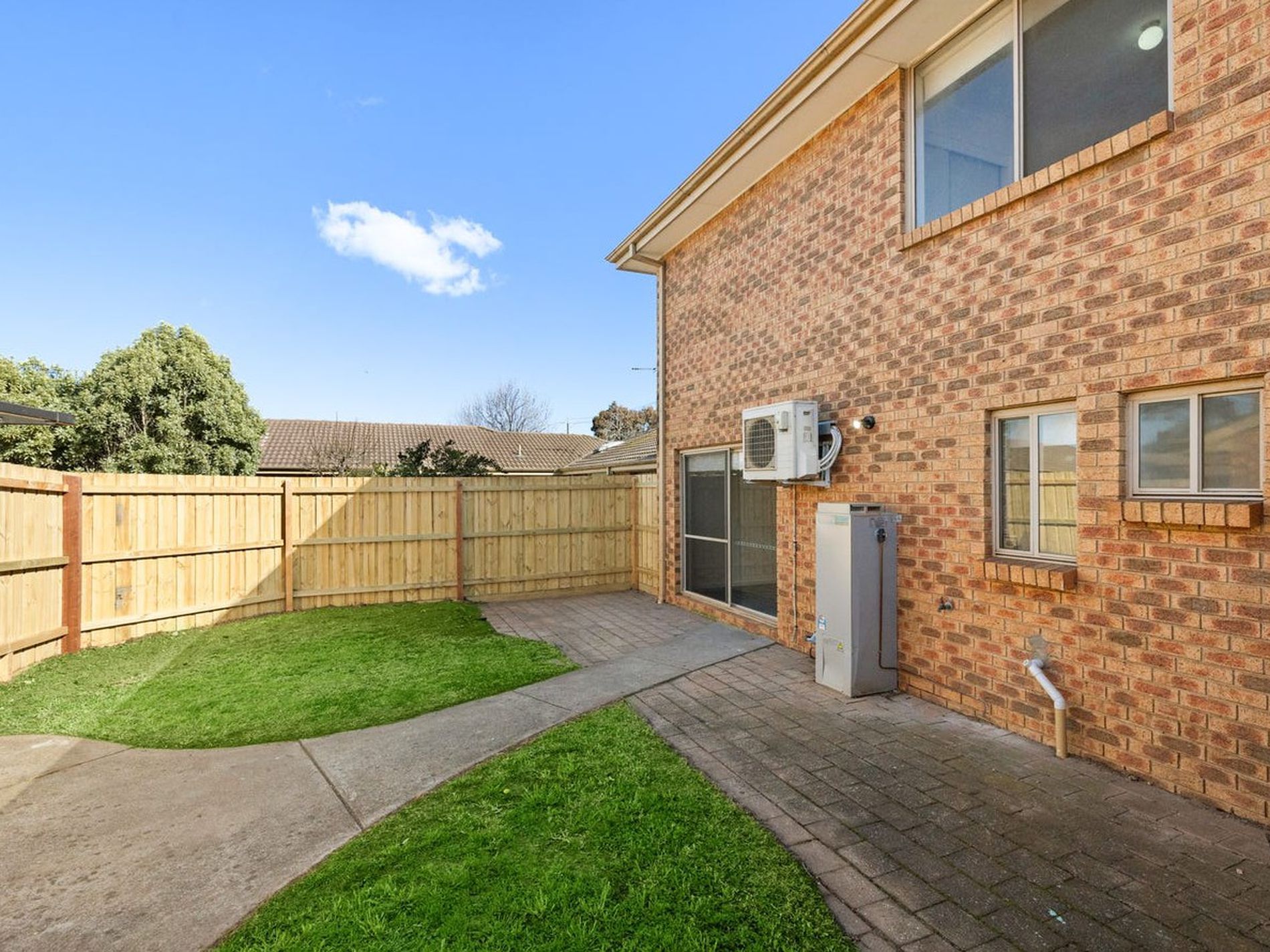 2 / 5 Tower Road, Werribee