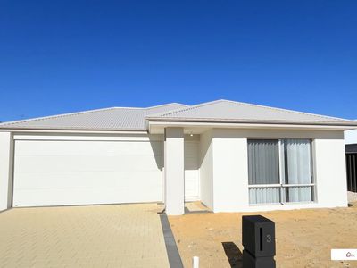 3 Kenton Way, Ravenswood