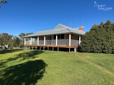 The Old School House / 75 Denham Street, Leadville via, Dunedoo