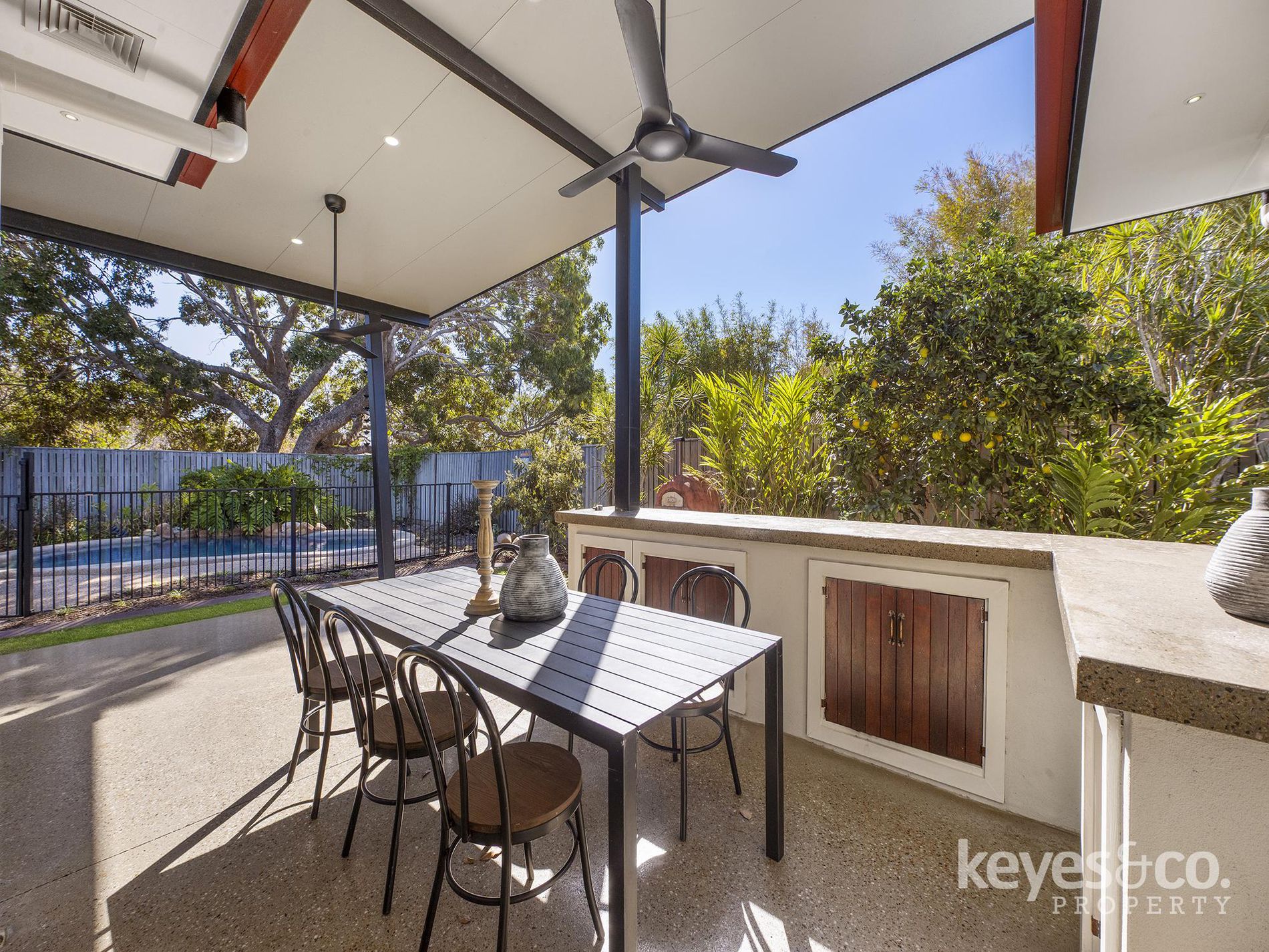 15 Greentree Circuit, Bushland Beach