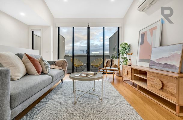 2 / 8 Austin Crescent, Pascoe Vale