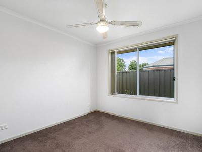 14 Langholme Court, Sale