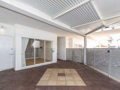 2 / 216 Arcadia Dr, Shoalwater