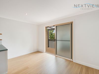 1 / 6 Brown Street, Adamstown