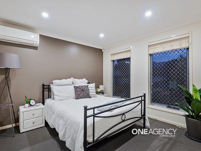 9 Dinnigan Crescent, Durack