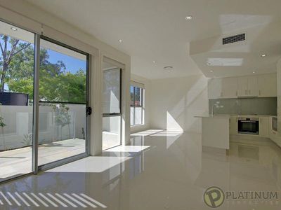 4 / 29 Ward Street, Southport