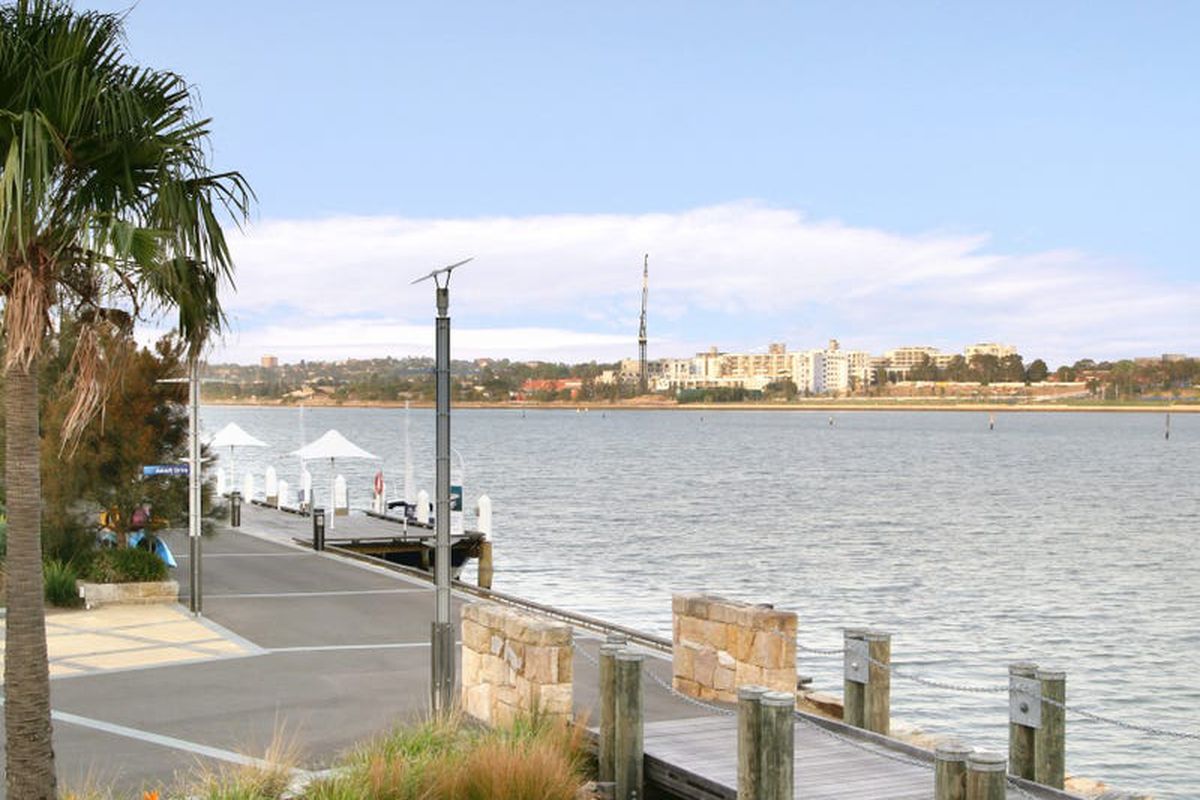 309 / 3  Stromboli Strait , Wentworth Point