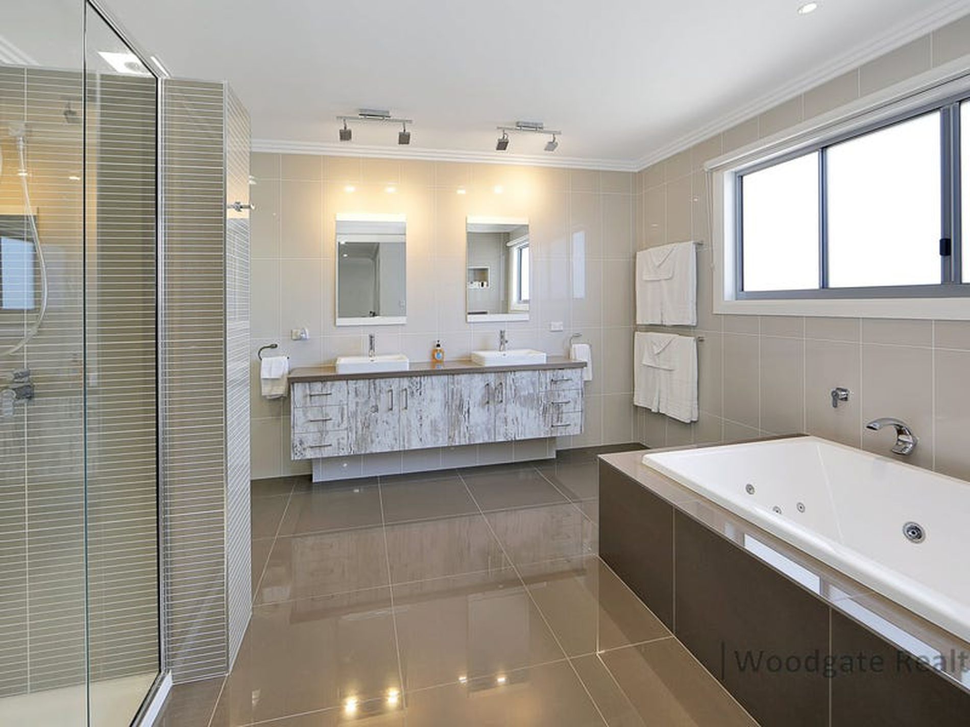14 Hibiscus Ct, Woodgate