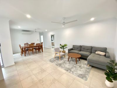 5 Creekview Parade, Bentley Park