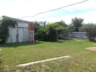 8 Lyons Street, Brooklyn Park