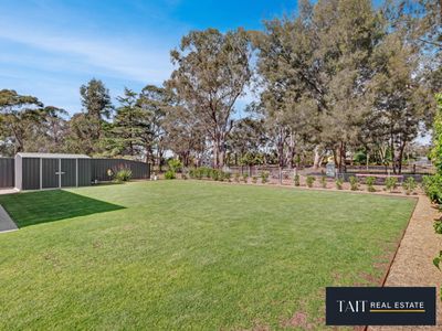 12 Fairway Drive, Waldara