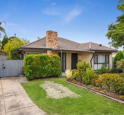 1 LILAC AVENUE, Dandenong North