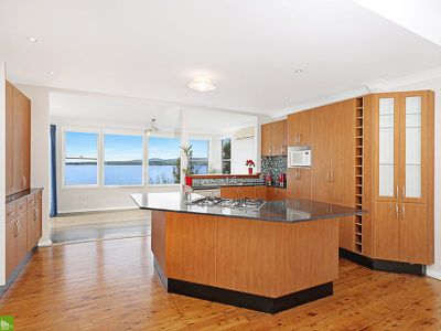 11 Hassan Street, Lake Heights